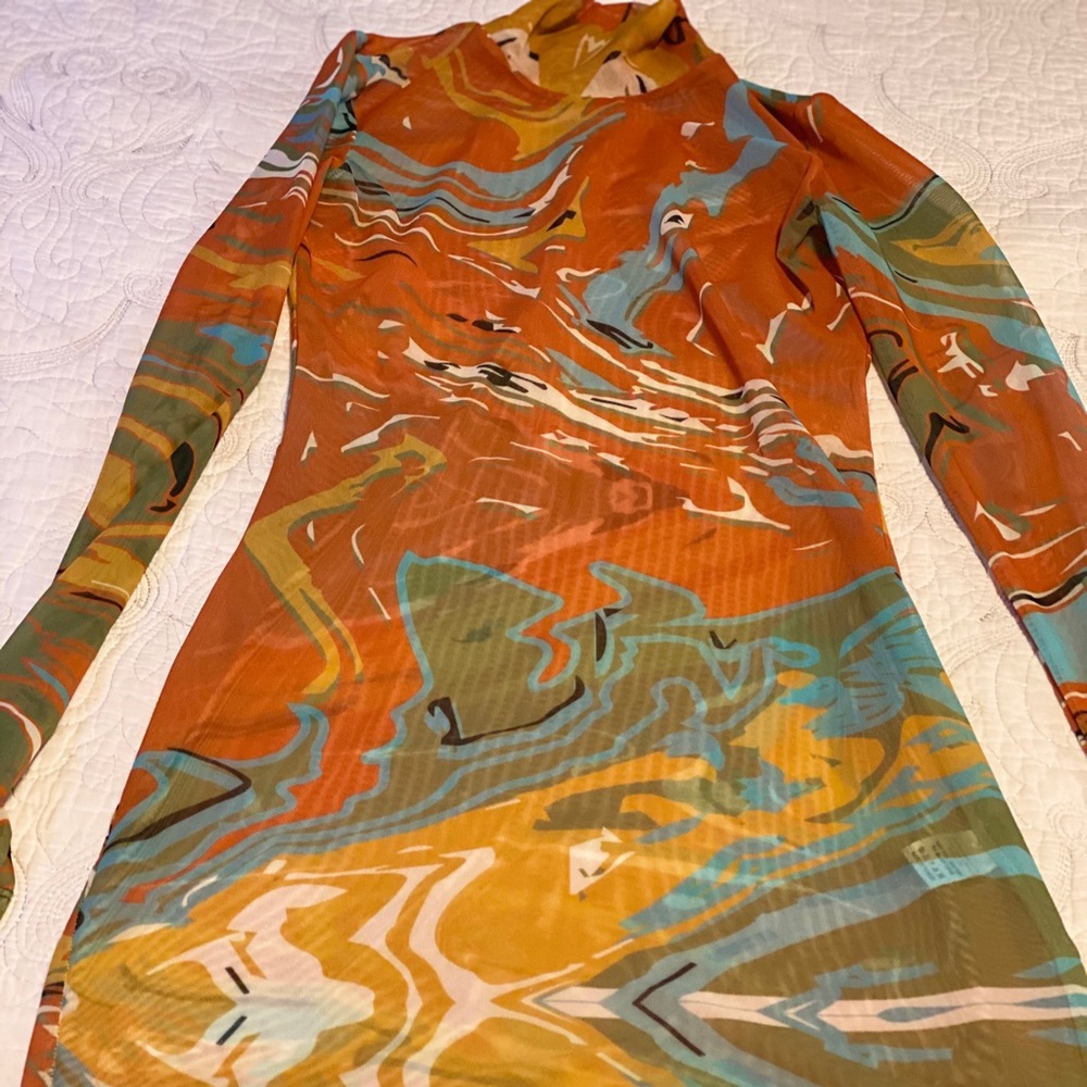 Long sleeve bodycon dress